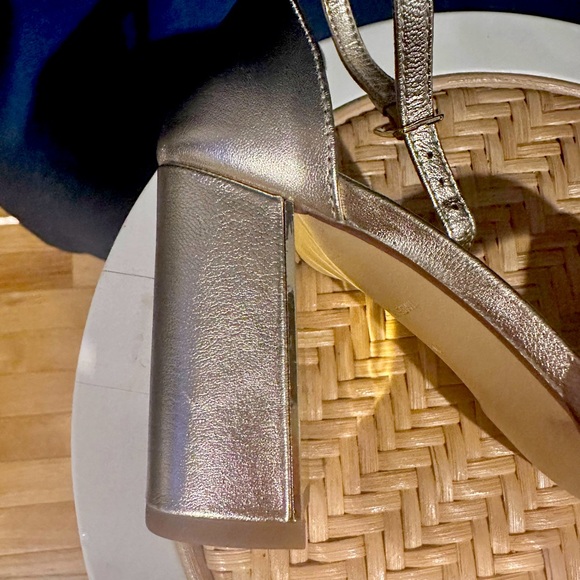 Lilly Pulitzer “Kendall” Gold Ankle Strap Heels SZ 7 - Picture 7 of 9